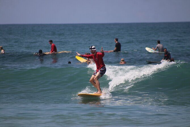 Surf lessons in Puerto Escondido - A Detailed Look at the Surf Lesson Experience