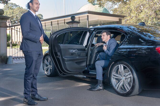 Surfers Paradise to Gold Coast Airport Luxury Transfer - FAQ