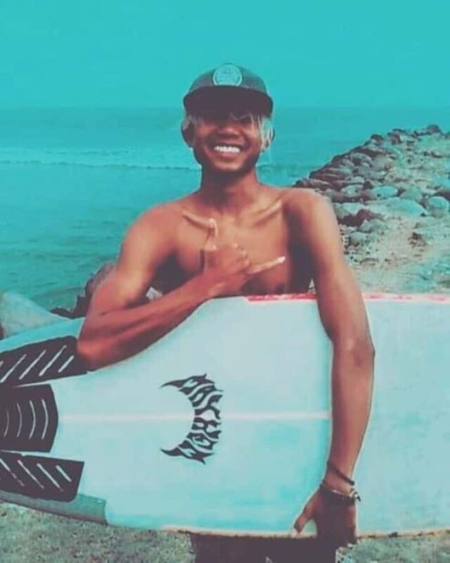 surfing lessons with kuwen - FAQ