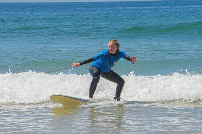 Surflesson by Oasis Camp Algarve - Instructor and Languages
