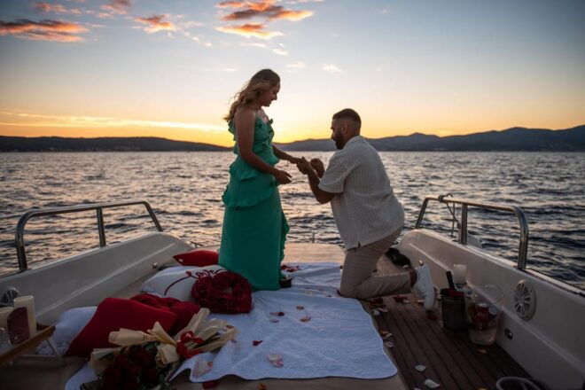 Surprise Proposal - Engagement Photo Session - Professional Photographic Services
