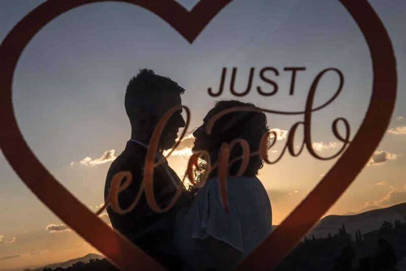 Surprise Proposal Photoshoot in Athens - FAQ