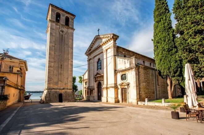 Surprises at Every Turn - Pula Walking Tour - Ancient Landmarks of Pula