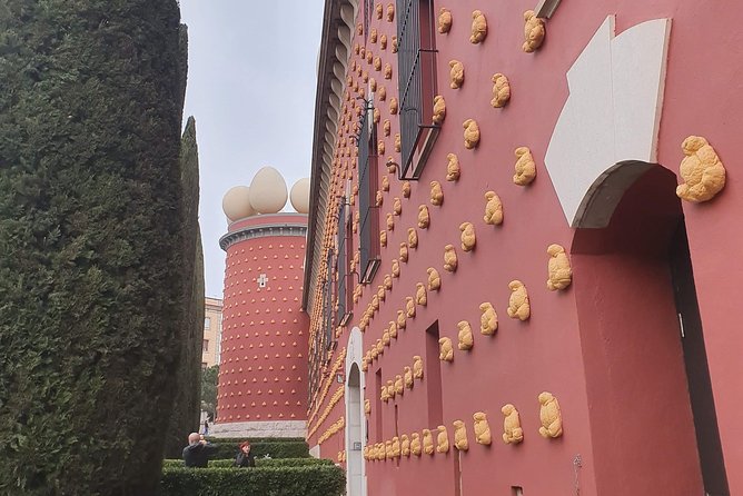 Surreal Experience: Visit the Dalí Museum - Tips for Visiting