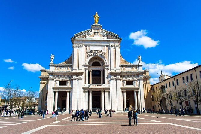 Surroundings of Assisi: in the Footsteps of Saint Francis - The Life of Saint Francis