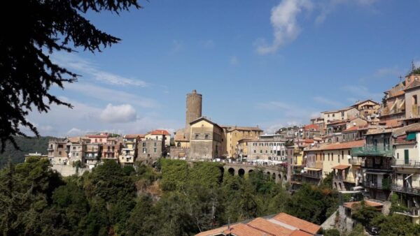 Surroundings of Rome by Vespa - Historical Places Discovery on Vespa
