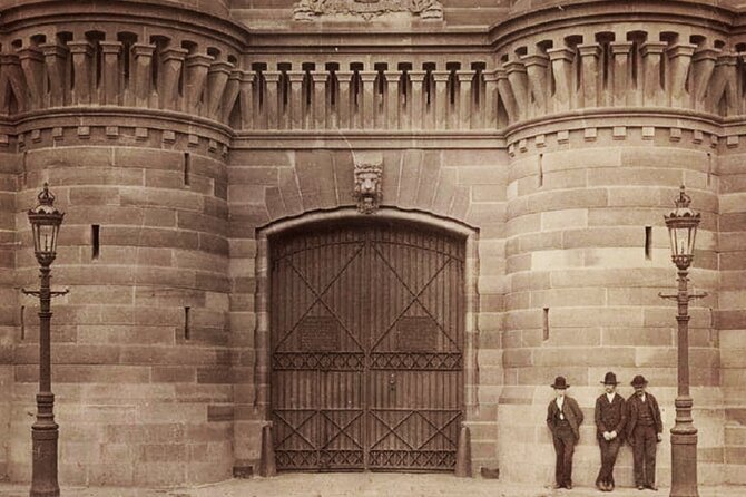 Surry Hills & Darlinghurst History Tour — Gangsters, Girls & Grog - Tour Start Time and End Point