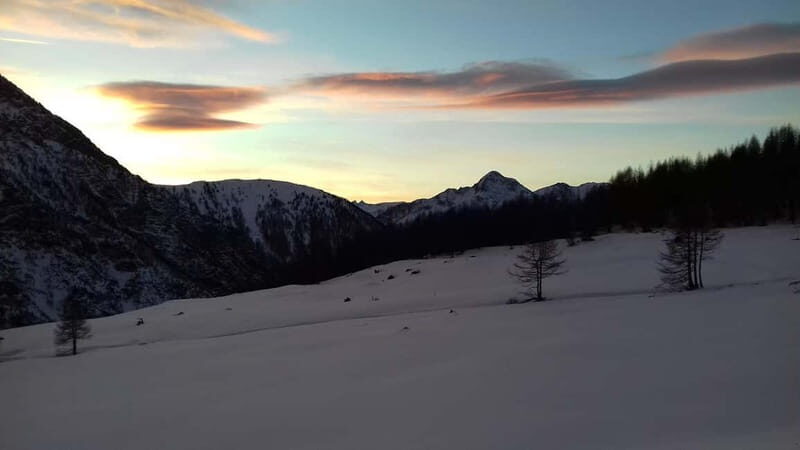 Susa Valley at dawn: snowshoeing in nature and silence - An In-Depth Look at the Snowshoeing Experience in Susa Valley