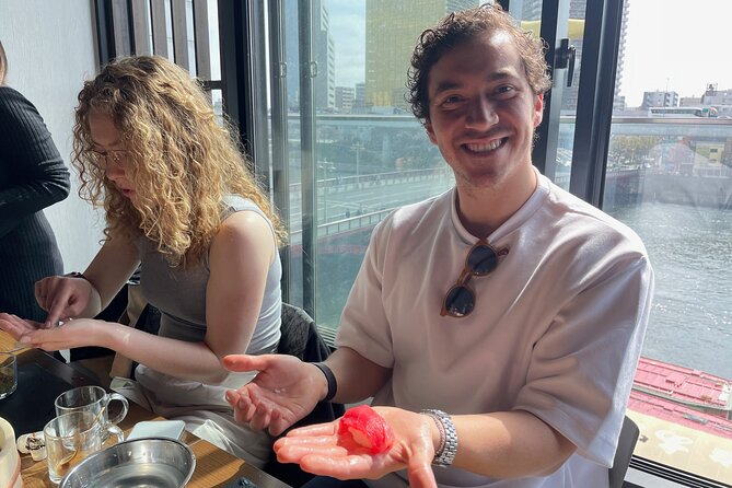 Sushi Nigiri Experience Japanese Sake Drinking Set in Tokyo - Authentic Japanese Sake Tasting Set