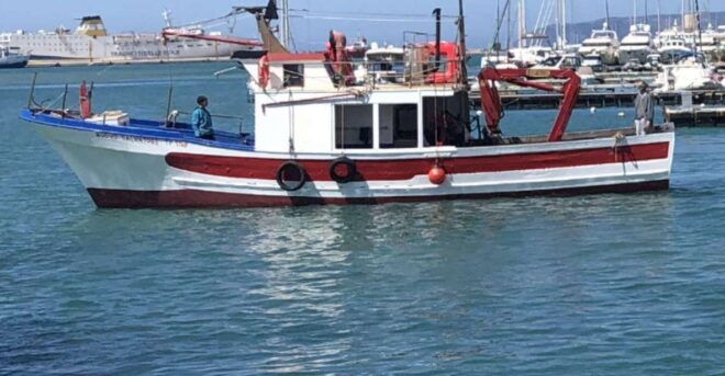 Sustainable Fishing Tourism in the Egadi Islands With Lunch on Board - Full Description