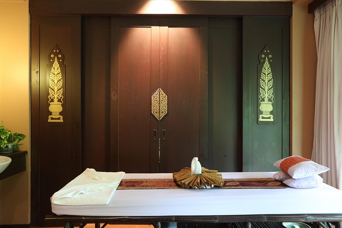 Suuko Synergy Massage 120 Mins (Thai & Aroma Massage Combination Technique) - Meeting and Pickup