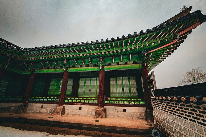 Suwon Fortress and Palace Tour with Optional Food Experience - Authentic Guides Make All the Difference