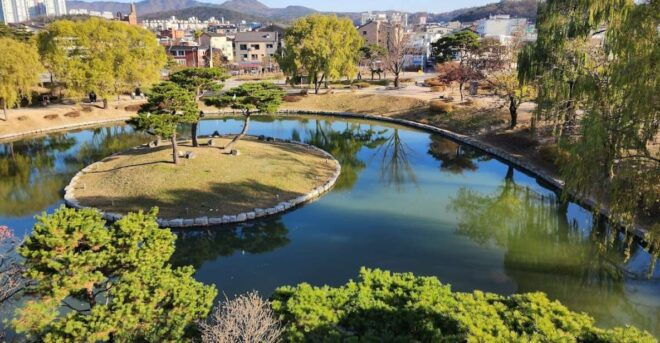 Suwon: Private Full-Day Trip of Hwaseong Fortress - Pricing and Booking