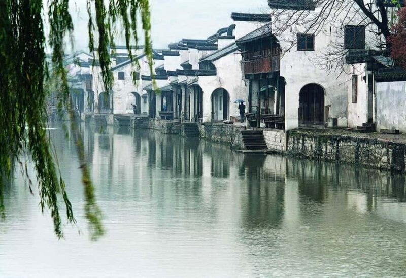 Suzhou: Gardens and Tongli or Zhouzhuang Water Town - Good To Know