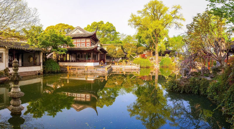 Suzhou Lingering Garden & Hanshan Temple Day Tour from Shanghai (including lunch) - Lunch is a welcome pause, not the main event