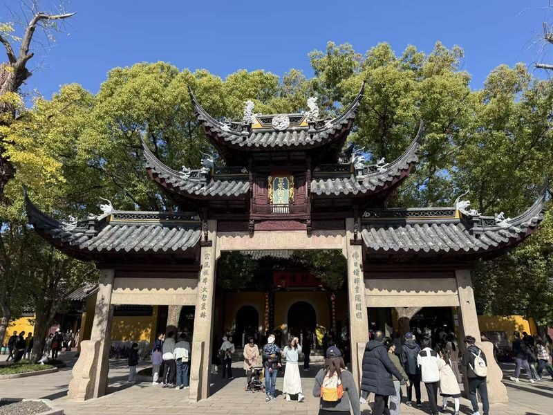 Suzhou Lingering Garden & Hanshan Temple Day Tour from Shanghai (including lunch) - Getting around Suzhou: plan for possible taxi waits