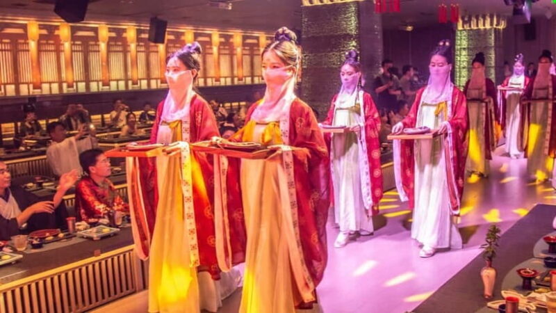 Suzhou: Royal Banquet Experience with Show - What You Should Bring