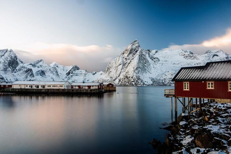 Svolvær: Reine, Hamnøy, Sakrisøy Photo Tour - The Guide Experience