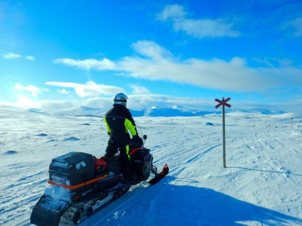 Swedish Lapland: Snowmobile Safari - Booking and Cancellation Policy