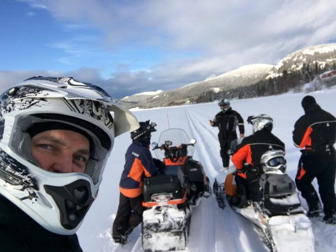 Swedish Lapland: Snowmobile Safari - Booking Information