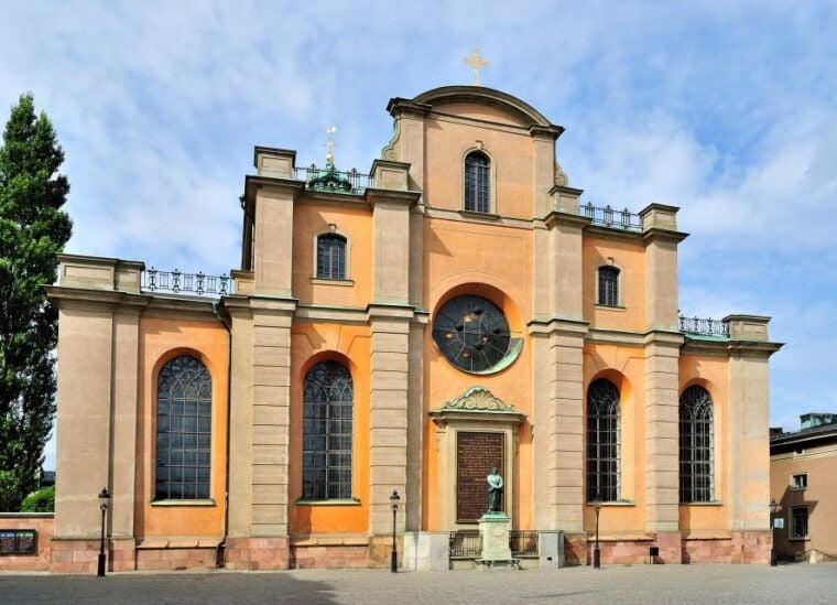 Swedish Wine Tasting Tour in Stockholm Gamla Stan - Final Thoughts: Who Is This Tour Best For?