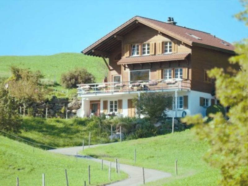 Switzerland: "Crash Landing on You" K-Drama Filming Locations Tour - Who should book this day out