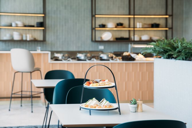 Sydney Airport Plaza Premium Lounge - Exclusive Amenities and Facilities