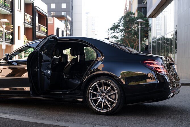 Sydney Airport Premium (DEPARTURE) Transfer - What is included in the Sydney Airport Premium Departure Transfer?