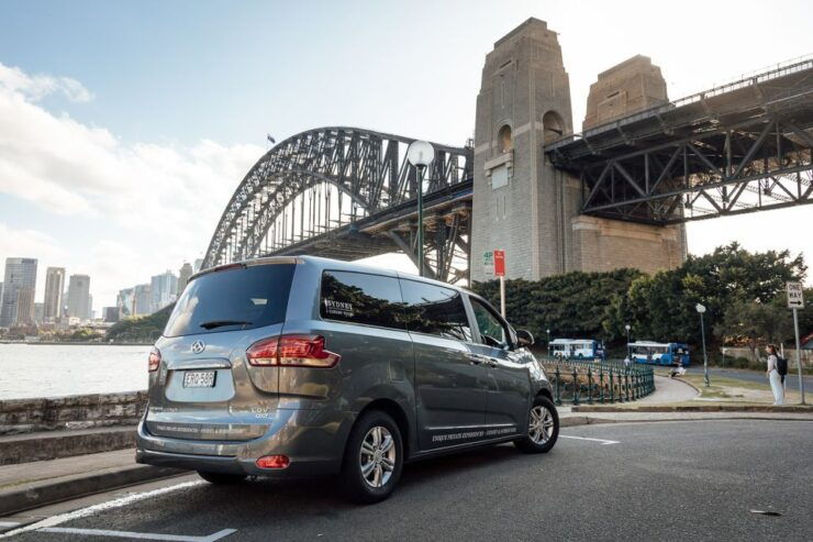 Sydney: City and Bondi Beach Private Luxury Half-Day Tour - Live Tour Guide and Reservation Options