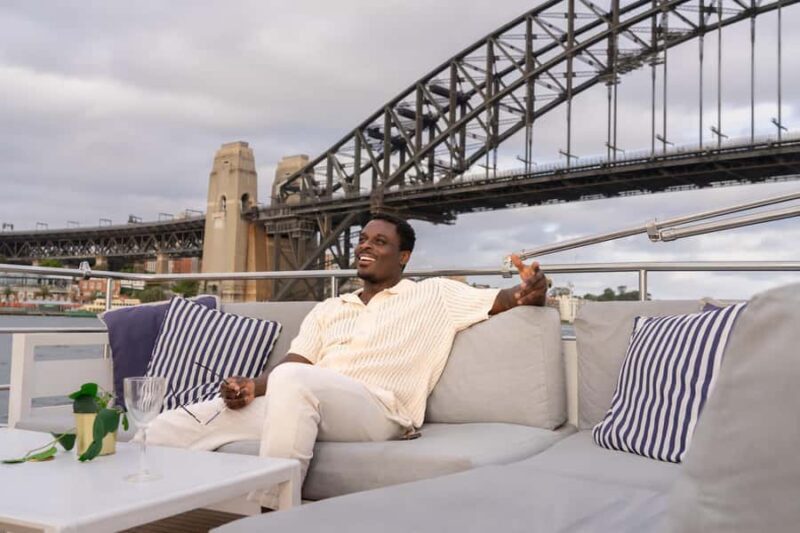 Sydney: Golden Glow Sunset Harbour Cruise with 1 Drink - FAQ