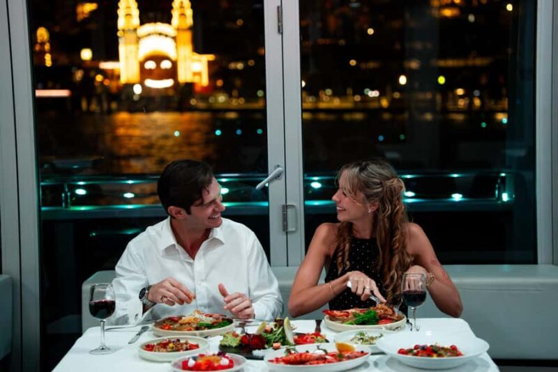 Sydney Harbour: Glass Boat Signature Dinner Cruise - The Experience in Detail