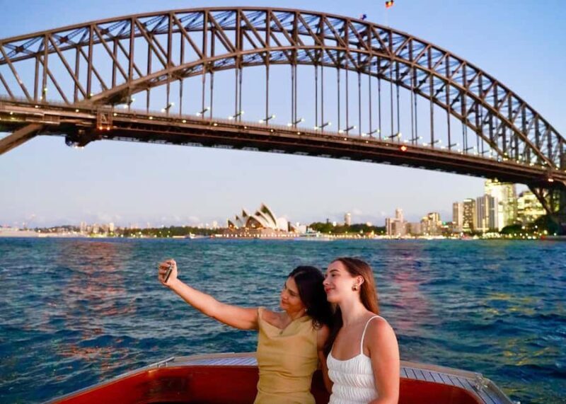 Sydney Harbour Iconic Sunset Selfies Tour - The Itinerary: A Closer Look