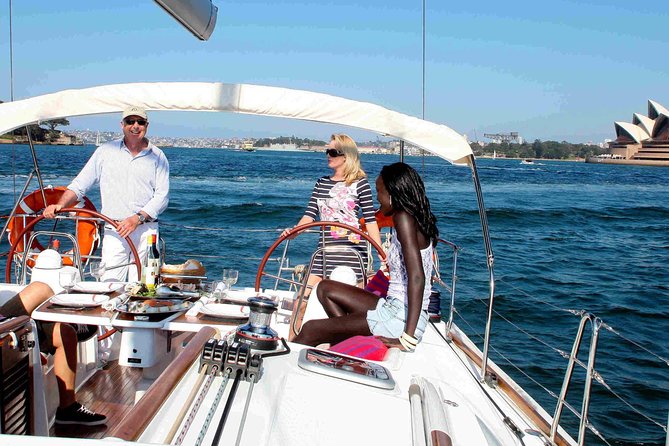 Sydney Harbour Luxury Sailing Trip Including Lunch - Tour Experience