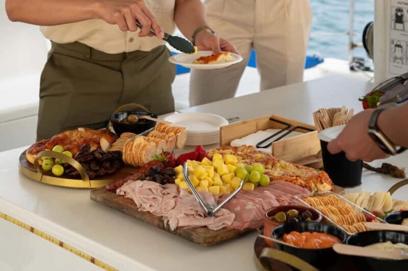 Sydney Harbour: Sunset Catamaran Cruise - FAQs