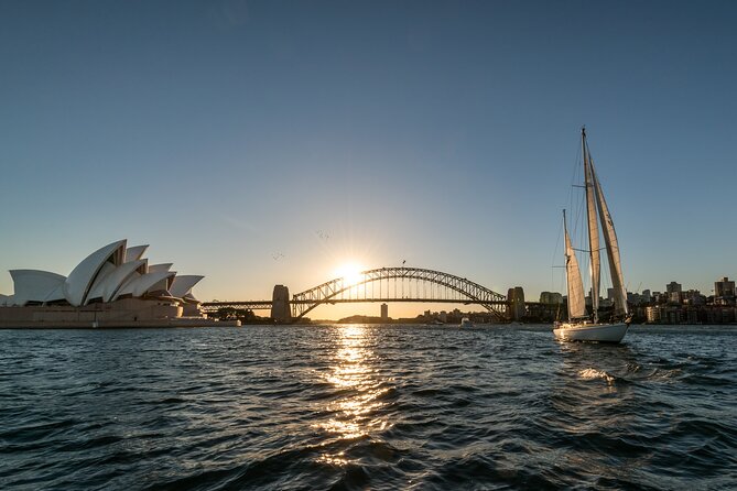 Sydney Harbour Sunset Cruise Classic Yacht - Indulge in a Memorable Sunset Experience