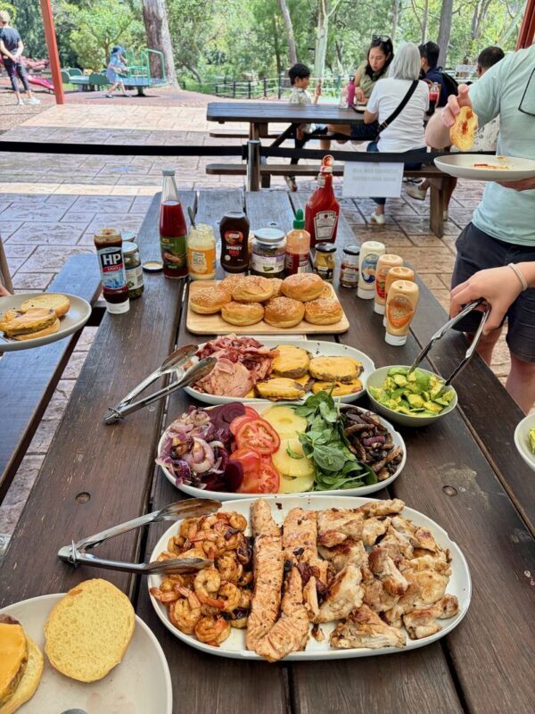 Sydney - Koalas, Kangaroos, Boomerangs & Aussie BBQ Day Trip - Your first boomerang throws