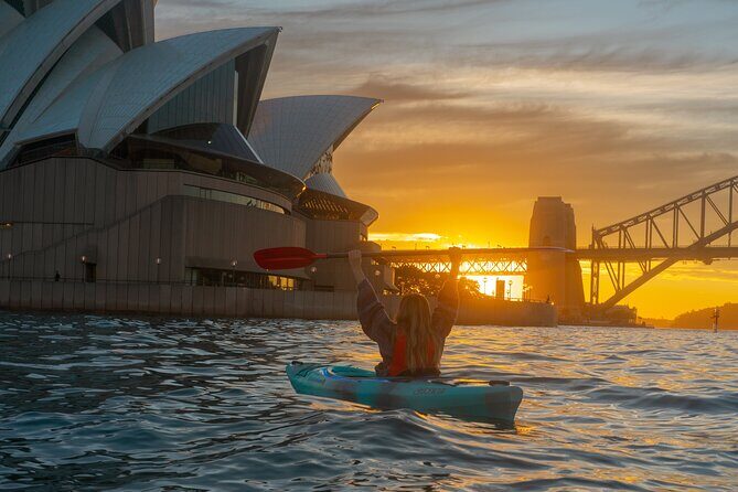Sydney LED Lit Kayak Tour of the Opera House and Bridge - What Makes This Tour Stand Out?