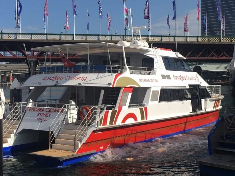 Sydney New Years Eve Fireworks Cruise on Fantasea Escapade - Setting off from Double Bay Wharf