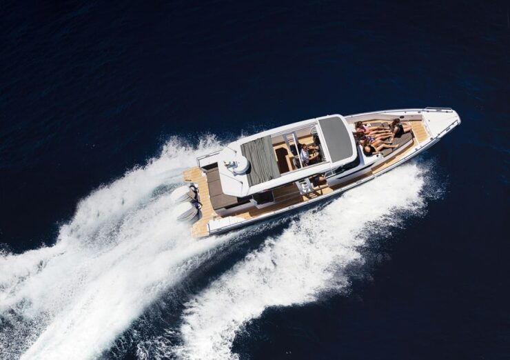 Sydney: Secrets Cruise With Lunch at Famous Yacht Club - Experience Highlights