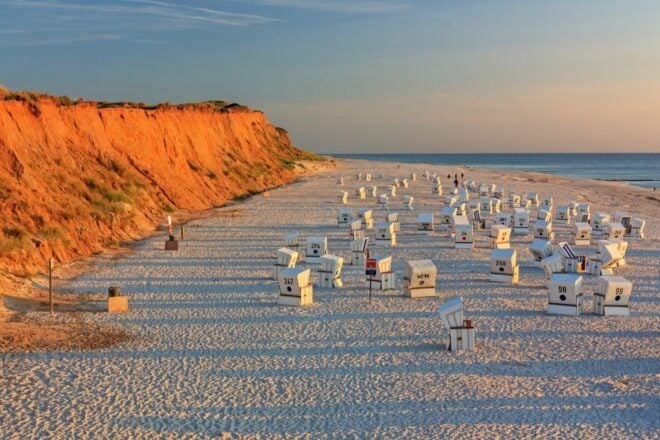 Sylt: Guided Island Tour by Bus With Sylt Highlights - Common Questions