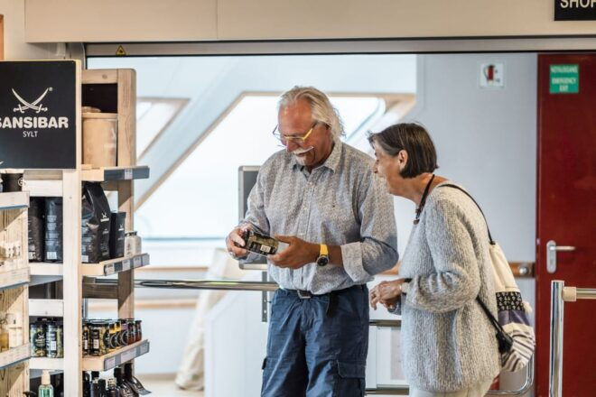Sylt: Round-Trip or 1-Way Passenger Ferry to Rømø, Denmark - Onboard Amenities and Facilities