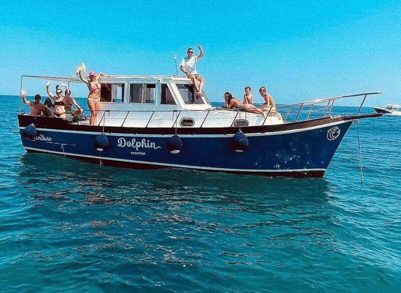 Syracuse: Boat Tour With Barbeque on Board - Delicious Onboard Barbeque Menu