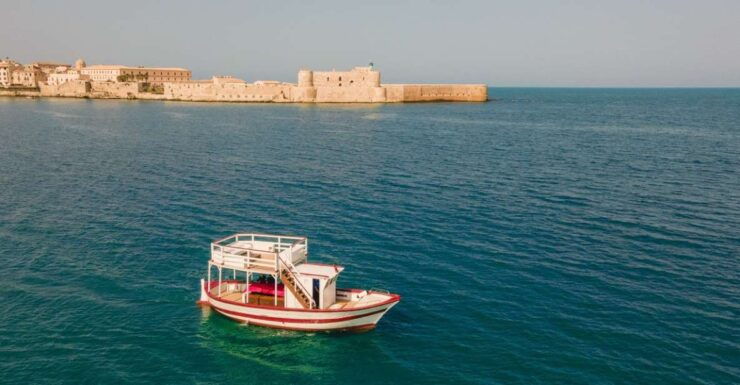 Syracuse: Boat Trip With Lunch, Wine, and Swimming Stops - Activity Details