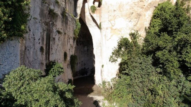 Syracuse: Neapolis Archaeological Park Official Guided Tour - Experience Description