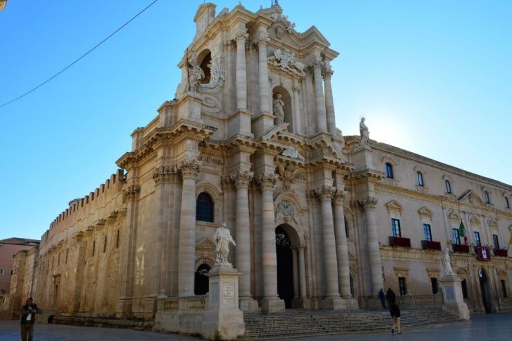 Syracuse: Ortigia and Neapolis Guided Walking Tour - Tour Highlights and Inclusions
