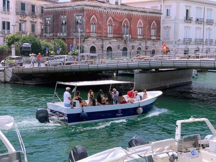 Syracuse: Ortigia and Sea Caves Tour by Boat - Activity Details