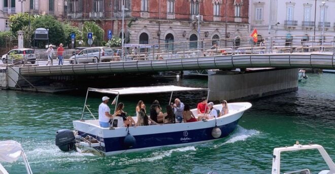 Syracuse: Ortigia and Sea Caves Tour by Boat - Select Participants and Date