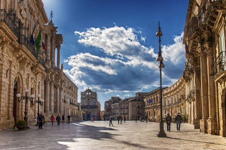 Syracuse: Ortigia Classic Walking Tour - Booking Details