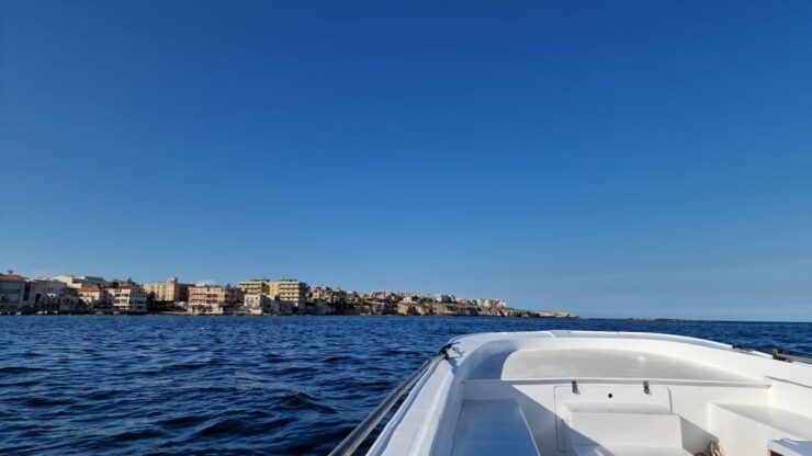 Syracuse: PRIVATE Boat Excursion at Sunset 2.5 Hours - Good To Know