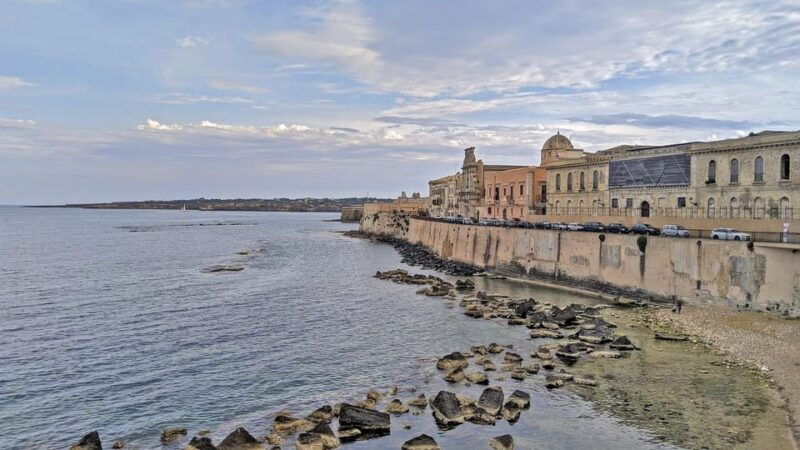 Syracuse: sunset tour and fresh seafood aperitif - Good To Know